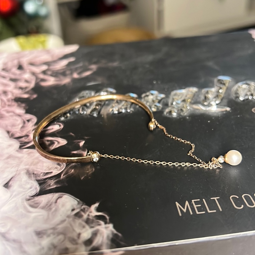 Henri Bendel Bracelet